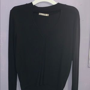 Cut neck long sleeves